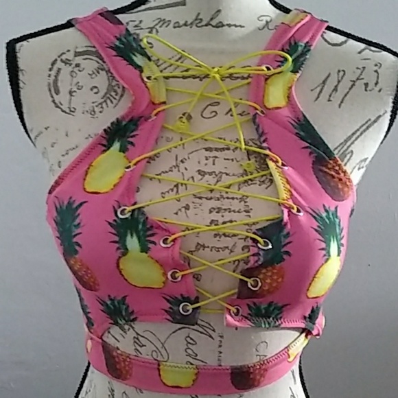 Bikini - Picture 6 of 7